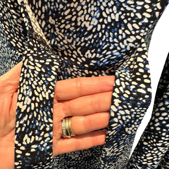 WHBM Jersey Faux Wrap Blue Abstract Print Dress Size M - Picture 7 of 11